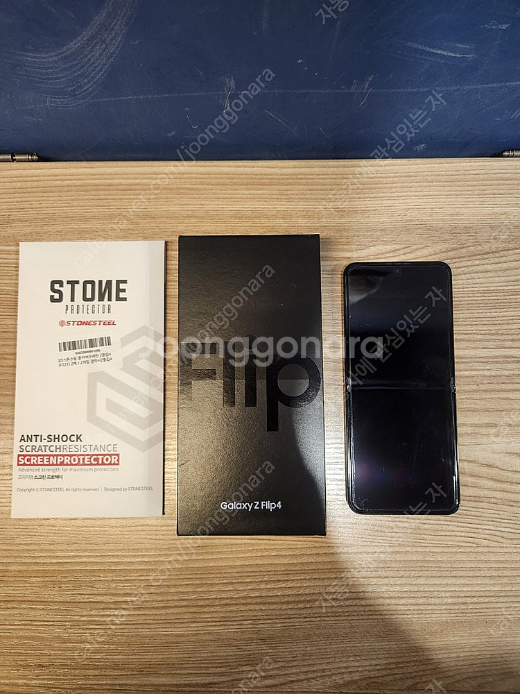 갤럭시 Z 플립4 256GB 블랙--0