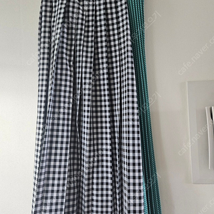 톰그라운드 스커트