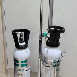 휴대용산소통 의료 산소통 4.6L 2개 신품급 캐리어 포함