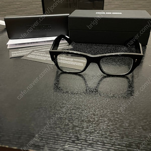 커틀러앤그로스 0692 팝니다