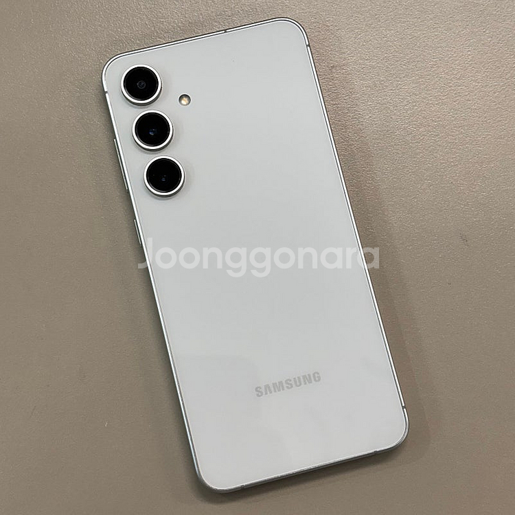갤럭시S24FE 실버색상 256용량 25년1월개통 미파...--1