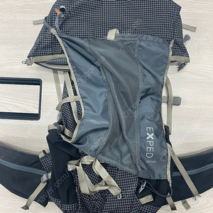 엑스패드 구 라이트닝 60L + 구형 플래쉬 포켓 판매합니다.