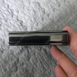 제트플립4 512gb 중고 s급폰 팝니다