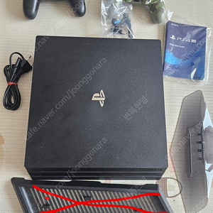 ps4 pro 플스4프로(7218B),추가패드,타이틀4개팝니다