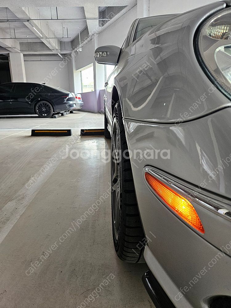 벤츠 w211 w219 amg 18인치 휠타이어 팝니다--1