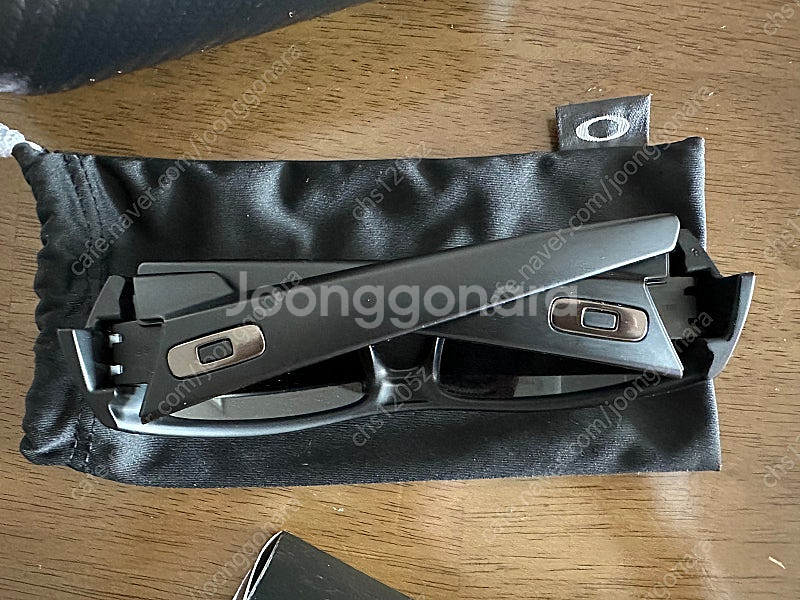 오클리 가스켄 프리즘 블랙 선글라스--1
