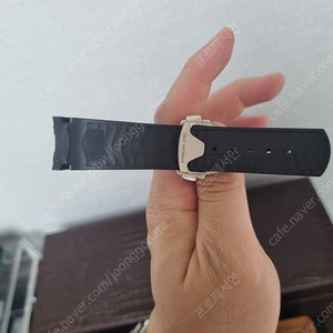 오메가 씨마스터 다이버300 정품 디버클용 러버밴드 검판 팔아요~