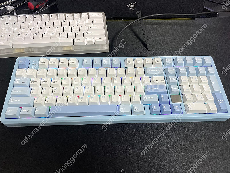 레오보그 hi98 블루 회목축v3 게이밍키보드--0