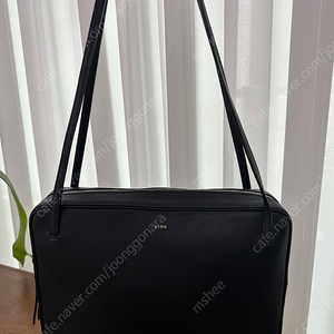 aiou 앤드아이오유 슬림백