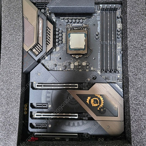 i7 10700k + 애즈락 z490 타이치 cpu, 메인보드 세트 팝니다