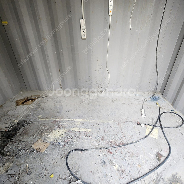 [경기도 여주] 3M x 2M 창고용 중고 컨테이너! 외부 도색 완료 + 전기설비 포함!--4