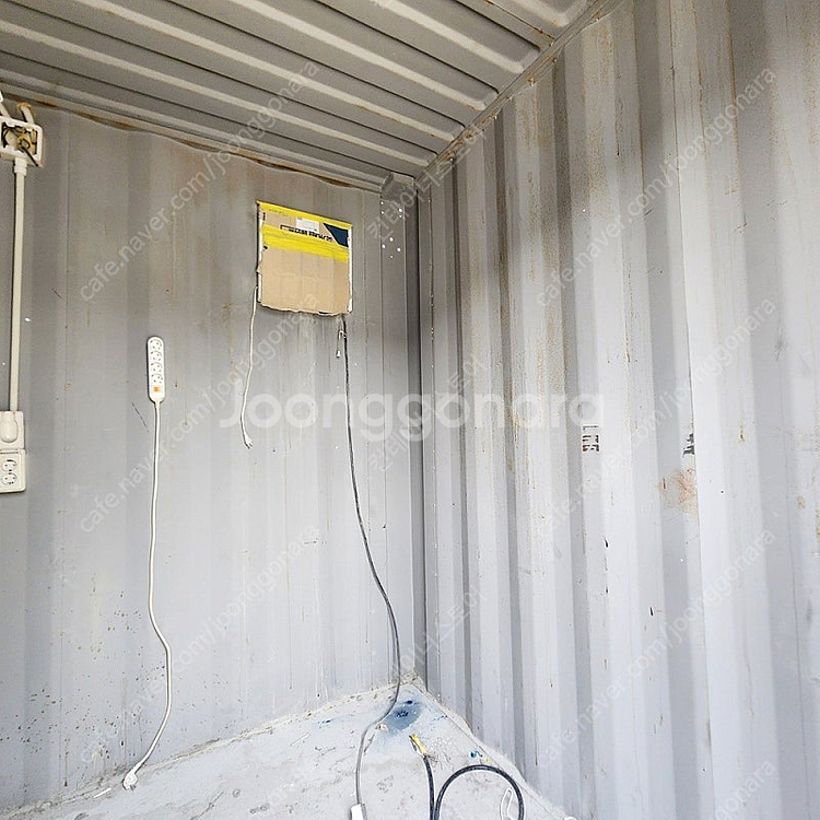 [경기도 여주] 3M x 2M 창고용 중고 컨테이너! 외부 도색 완료 + 전기설비 포함!--6