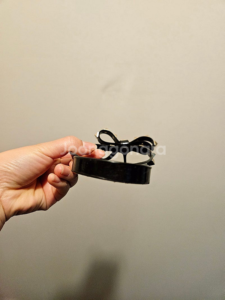 발렌티노 락스터드 조리 38--3