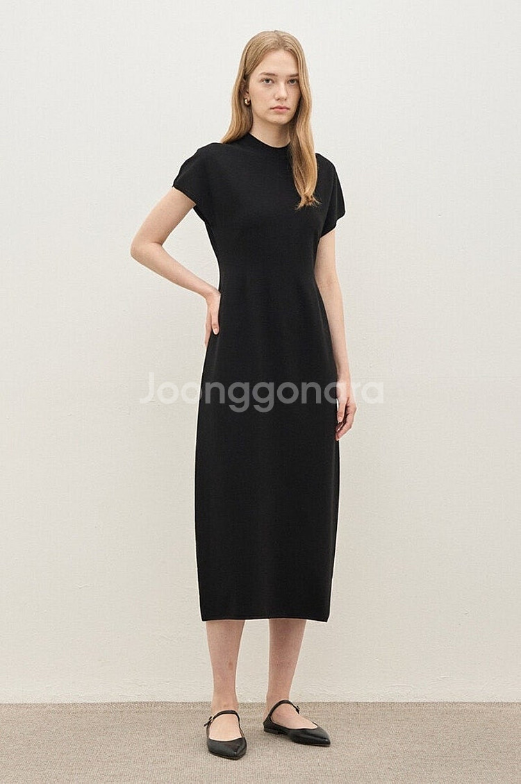 더캐시미어 홀가먼트 벌룬 니트 드레스 - 블랙 / 85--8