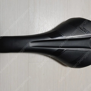 **카본레일] 자이언트 컨택트 SLR 뉴트럴 카본 안장** 팝니다. (택포5.5만)