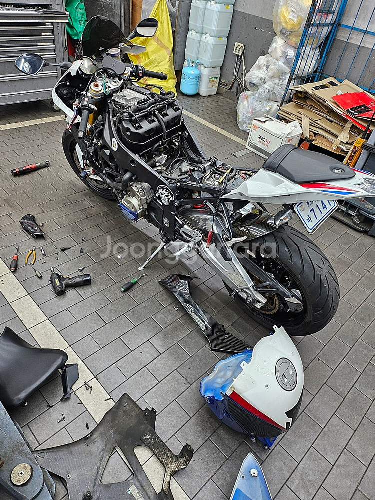 Bmw s1000rr 14년식 sc풀배기 팝니다.--7
