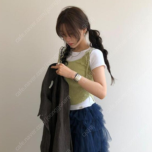 마크들리 딥뮤즈 드윌 모노심슨 아키텍트 더무이 오브제스트 아루드 미닝아웃 그랑블룸 라룸