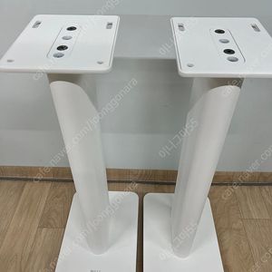케프 LS50 스피커 스탠드 화이트 (KEF LS50 S2 Floor Stand) 팝니다.