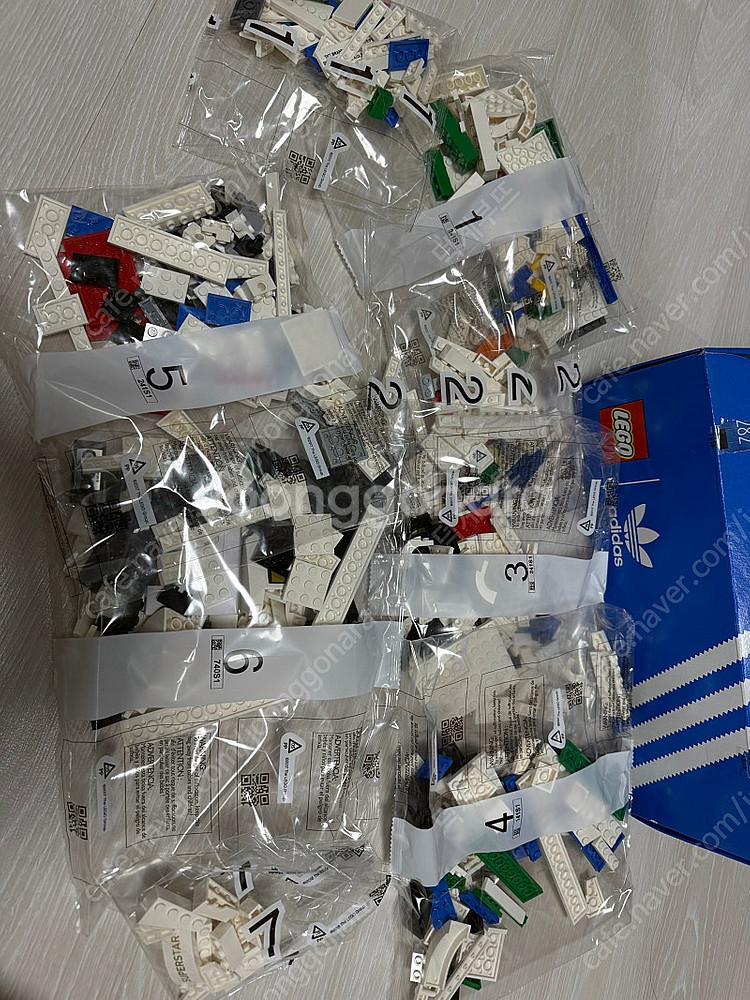 아디다스 오리지널 슈퍼스타 레고--4