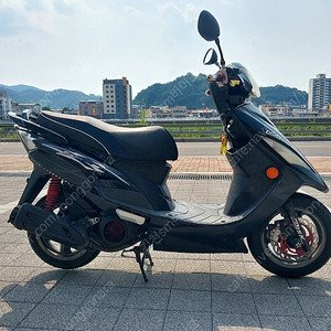 킴코125 G5팝니다