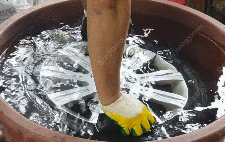 임판급 중고타이어 한국타이어 벤투스 V2AS 215/5...--1