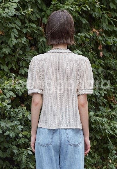 바이탈싸인 레이스 스티치 퍼프 블라우스--2