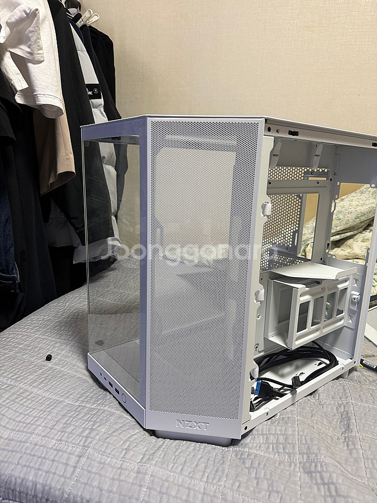 NZXT H6 Flow 케이스 판매합니다--1