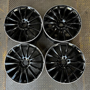 20인치 벤츠 W222 S클래스 AMG 마차 유광블랙림폴리쉬 중고휠 1대분