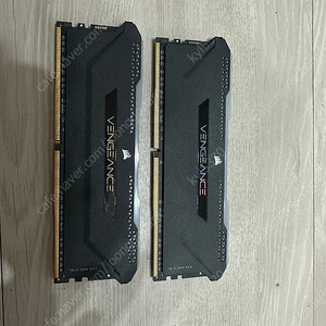 커세어 벤젠스RGB PRO DDR4 3600 32GB (16*2) 판매합니다