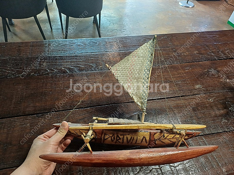 나무 범선 모형 인테리어 소품판매합니다.--1