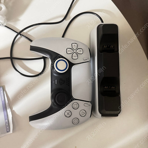 ps5 듀얼센스(사용감ㅇ) + 조이트론 충전기