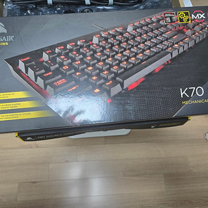 커세어 K70 LUX 키보드 팝니다