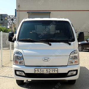 중고트럭 매매 중고화물차매매 흰색 2020년식 77,899km 1.0톤/슈퍼캡/초장축/(CRDi) 스마트 개인사업자 차량구매