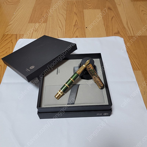 이쁜 홍디안 만년필 새상품 2개
