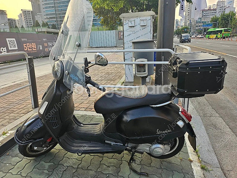 베스파 2015년식 GTS300 판매합니다--3