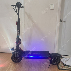 2400w 듀얼모터 알콘듀얼 전동킥보드 팝니다.