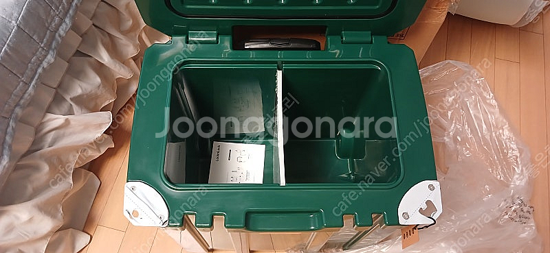 락앤락 아이스박스 35리터 캐리어형 카키색 새상품--3
