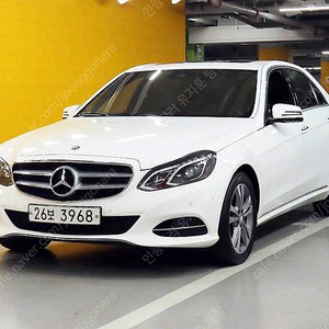 중고자동차 벤츠 E클래스 중고차 흰색 2015년식 89,602km E220 CDI 아방가르드 중고자동차