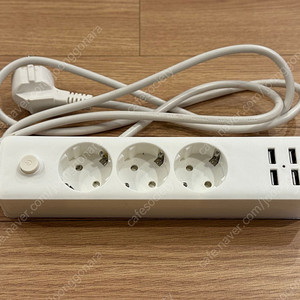 멀티탭 (220V 3구, USB 4포트)