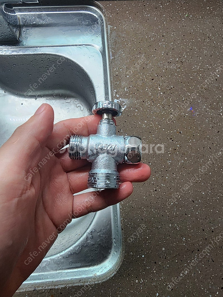 비스포크 급수벨브 T자--1