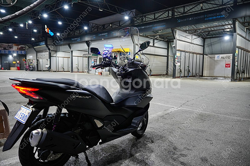 혼다PCX125 ABS 블랙 1530km 22년식 신차...--1