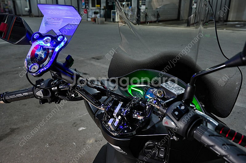 혼다PCX125 ABS 블랙 1530km 22년식 신차...--2