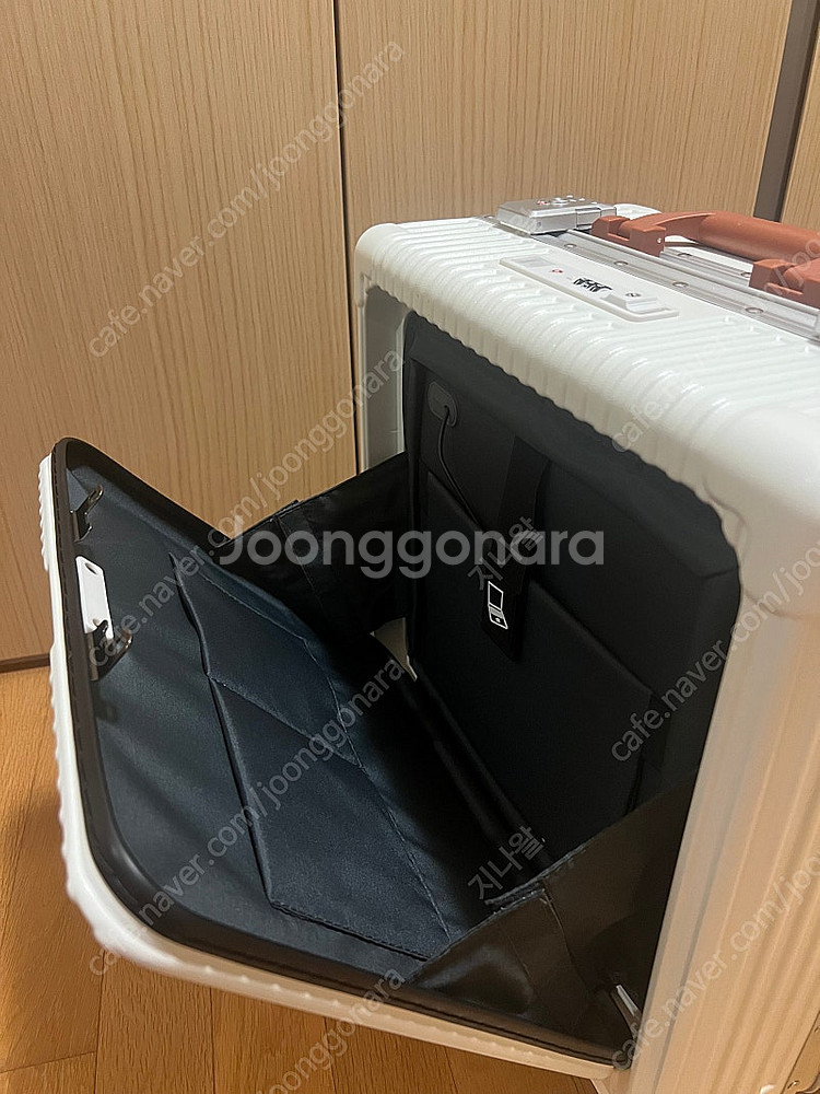 베르만 캐리어 18인치--3