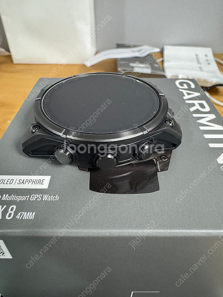 가민 피닉스8 아몰레드47mm 키본티타늄 블랙--4