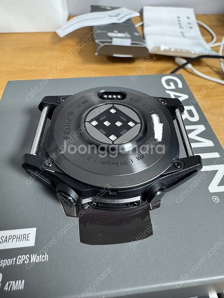 가민 피닉스8 아몰레드47mm 키본티타늄 블랙--5