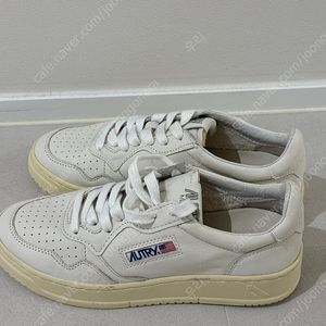 오트리 운동화 여성 38사이즈