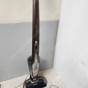 부품용 일렉트로룩스 아르고라피도 (zb3105ak) 2만원