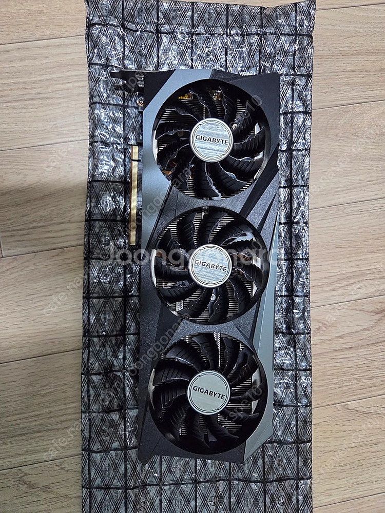 기가바이트 6800xt 16g 부품용 팜 택비포함--0
