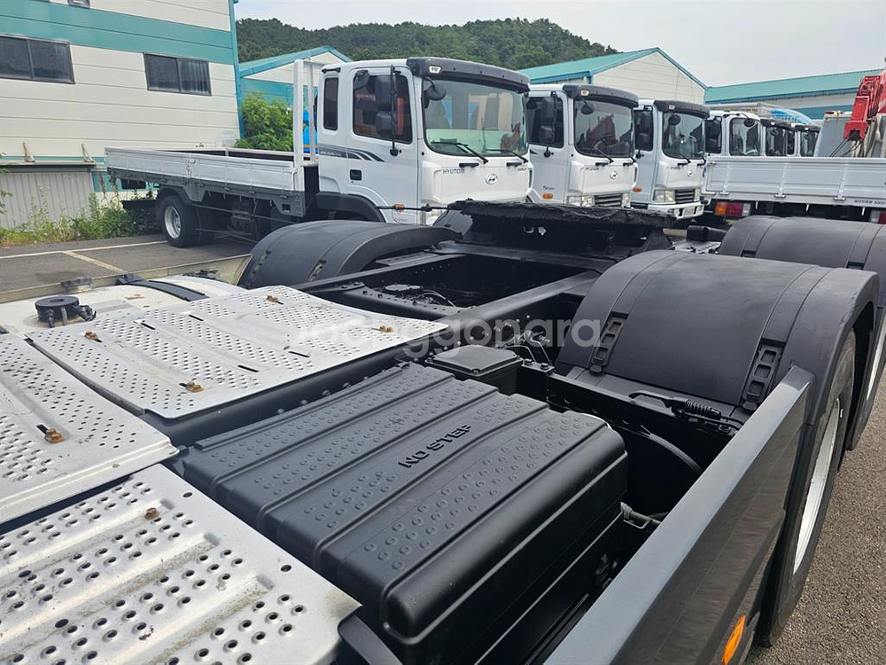 현대트랙터 중고트랙터 엑시언트중고 540마력 중고화물차...--9