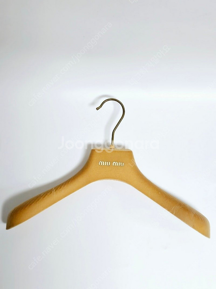 미우미우 옷걸이 (아우터용)--0